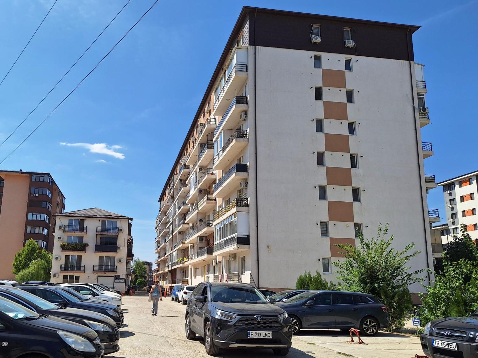 Cazare Apartament 2 Camere Decomandat Militari Chiajna エクステリア 写真